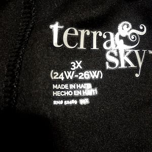 2 pair of womens plus legging capris 3x